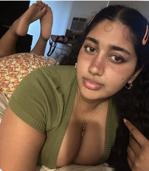 Tanvi Khaleel (@urindianbae)-best-indian-onlyfans-models